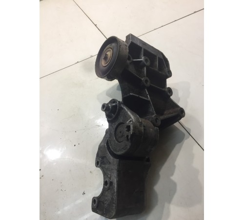 Ролик-натяжитель