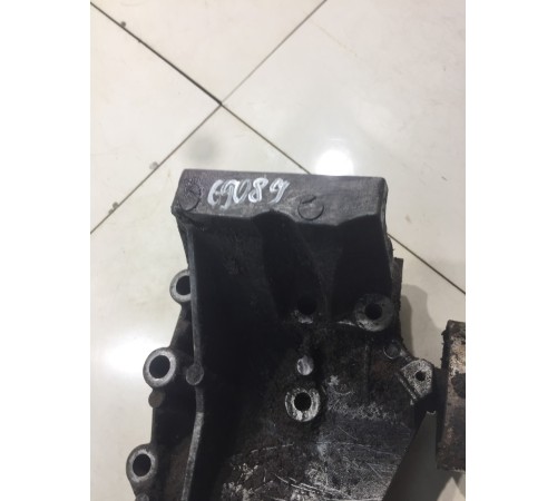 Ролик-натяжитель