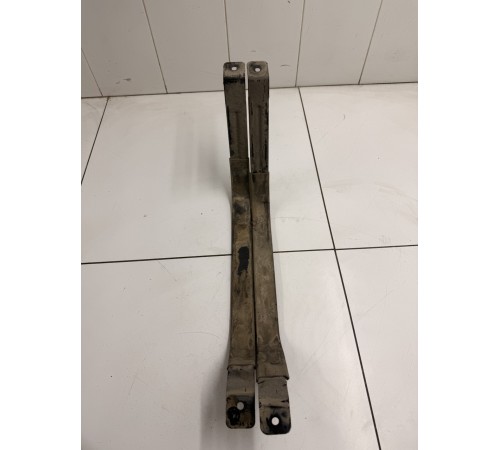 Крепление топливного бака 2шт