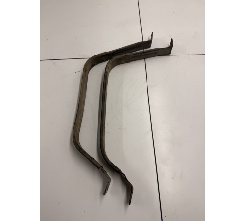 Крепление топливного бака 2шт