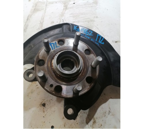 Кулак поворотный передний левый