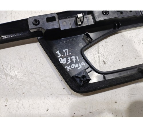 Накладка обшивки двери декоративная(задняя правая)