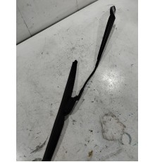 Поводок стеклоочистителя правый