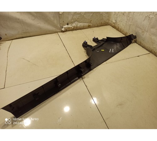 Накладка порога (левая)