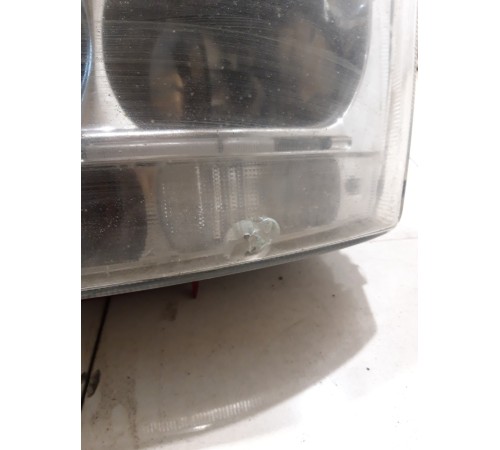 Фара (передняя левая)