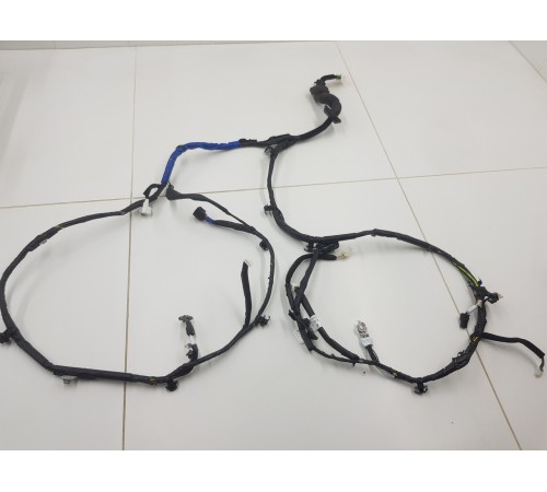 Электропроводка крышки багажника