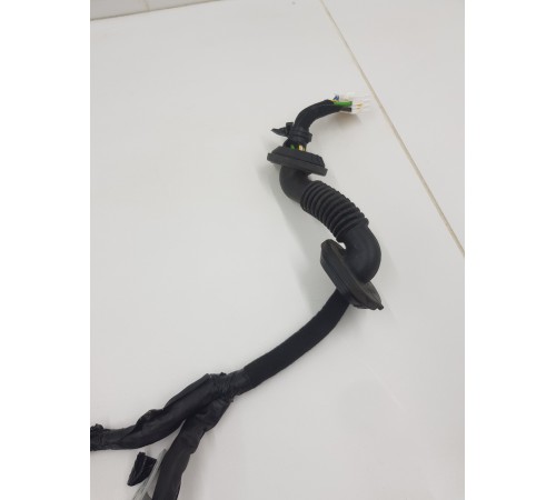 Электропроводка крышки багажника