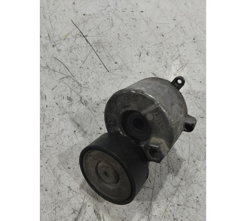 Ролик натяжителя ремня