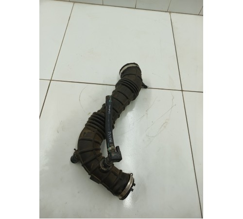 Патрубок воздушного фильтра