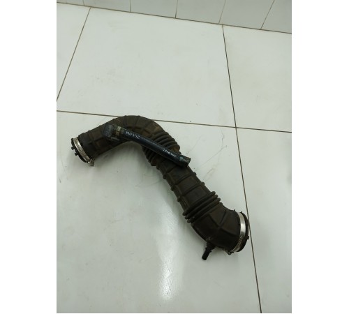 Патрубок воздушного фильтра