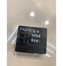 Электронный блок (под правым сиденьем)