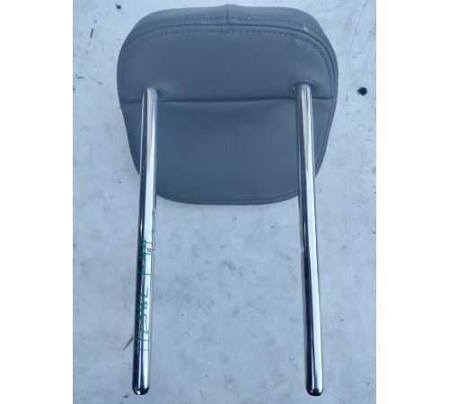 Подголовник задний левый