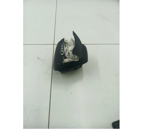 Подушка безопасности водителя 