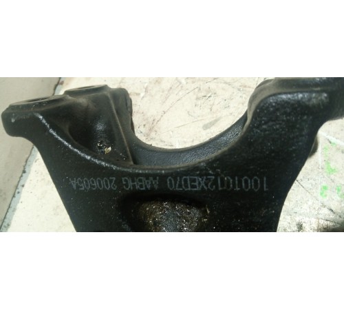 Кронштейн опоры  двигателя правый