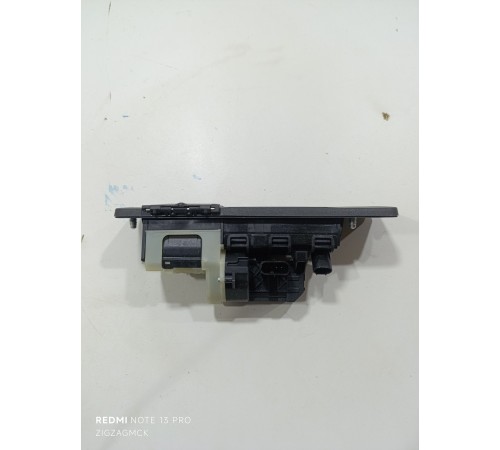 Ручка открывания багажника