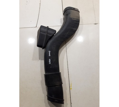 Патрубок воздушного фильтра