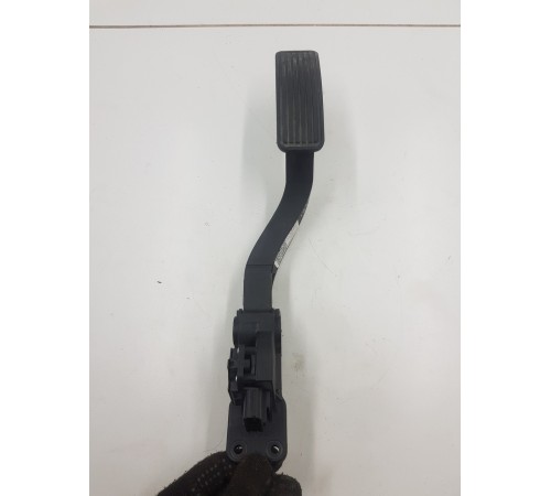 Педаль акселератор (газа)