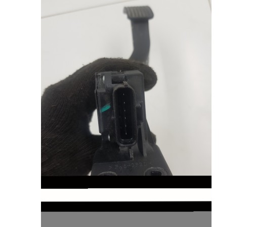 Педаль акселератор (газа)