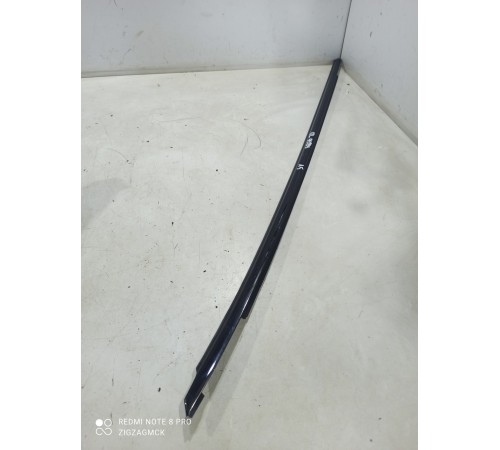 Уплотнитель стекла (передний левый наружный)