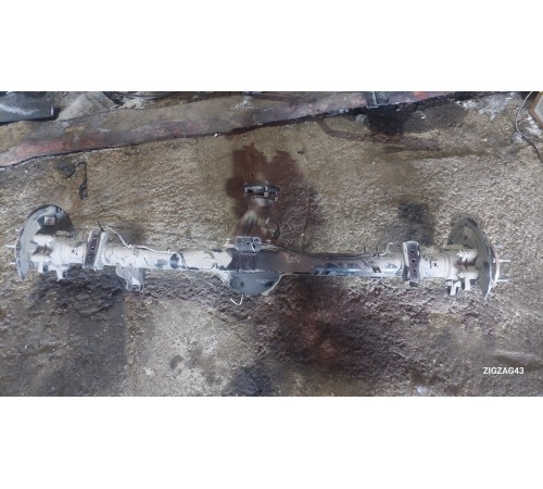 Задний мост в сборе