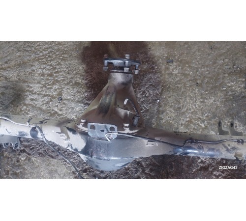 Задний мост в сборе