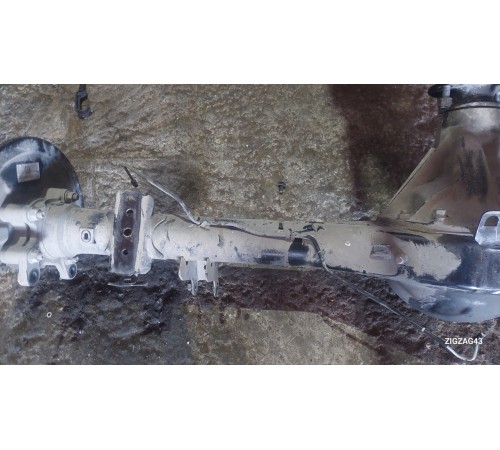 Задний мост в сборе