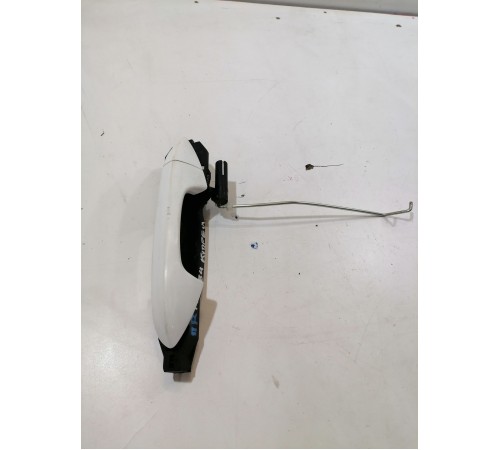 Ручка двери передняя правая наружная