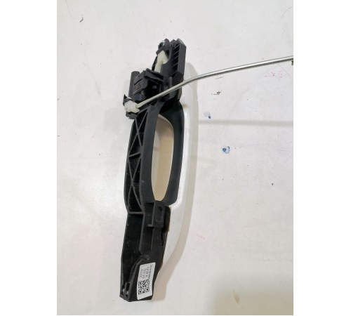 Ручка двери передняя правая наружная