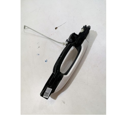 Ручка двери передняя правая наружная