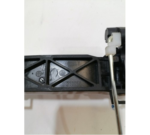 Ручка двери передняя правая наружная