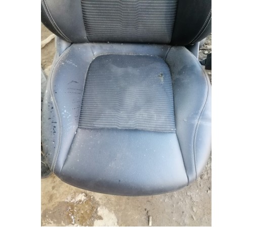 Сиденье переднее правое