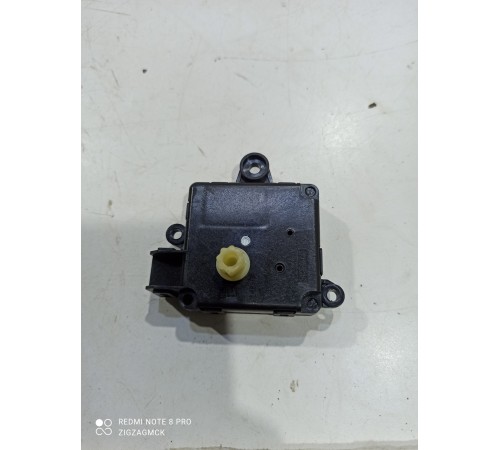 Моторчик привода заслонок отопителя