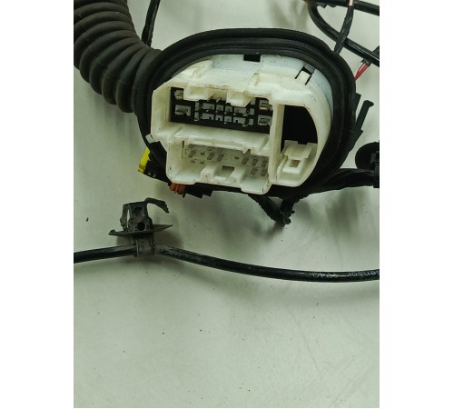 Электропроводка двери передняя левая
