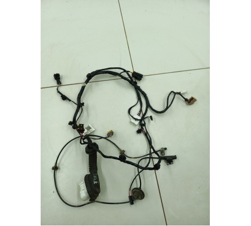 Электропроводка двери передняя левая