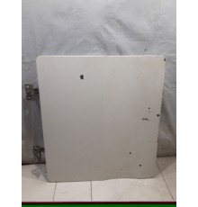 Дверь глухая вещевого ящика кабины левая