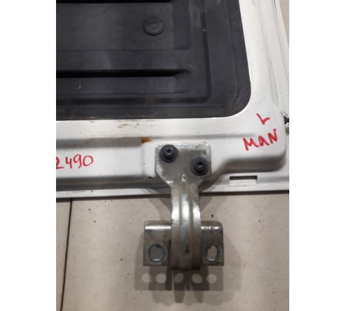 Дверь глухая вещевого ящика кабины левая