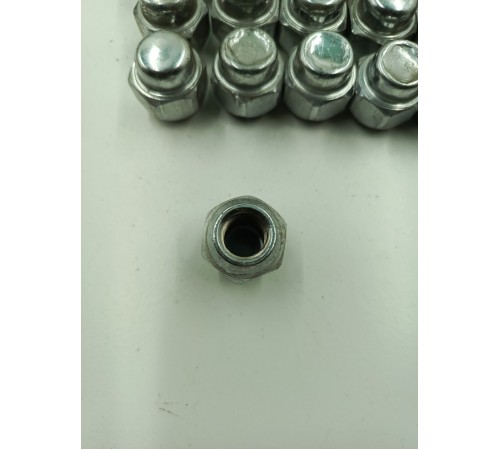 Комплект колесных гаек (20 шт.)