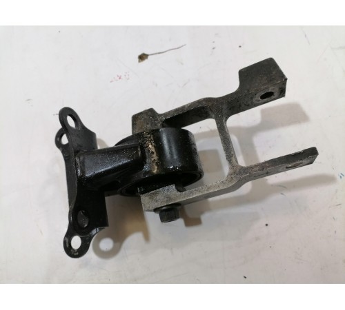 Опора двигателя задняя