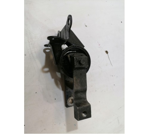 Опора двигателя задняя