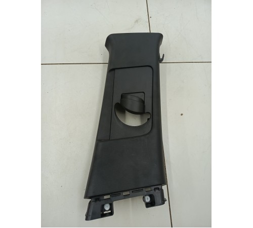 Обшивка центральной стойки (правая) нижняя