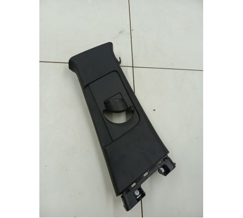 Обшивка центральной стойки (правая) нижняя