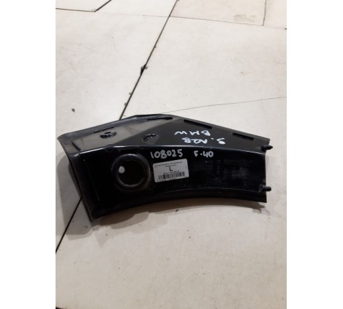 Накладка фонаря левая