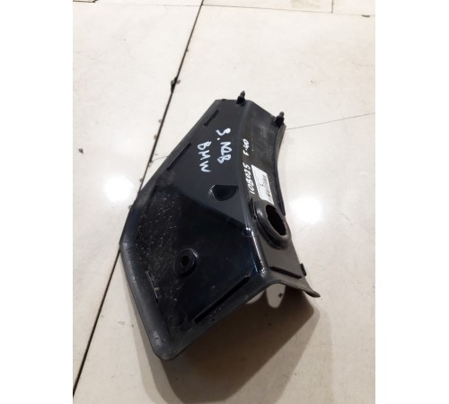 Накладка фонаря левая