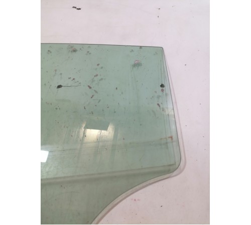 Стекло двери заднее левое