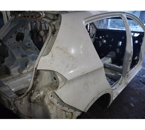 Крыло заднее правое