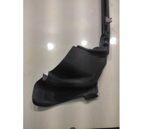 Уплотнитель стекла (задний, правый)