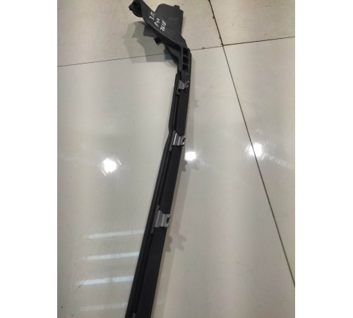 Уплотнитель стекла (задний, правый)