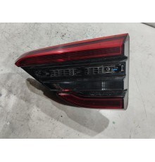 Фонарь крышки багажника правый