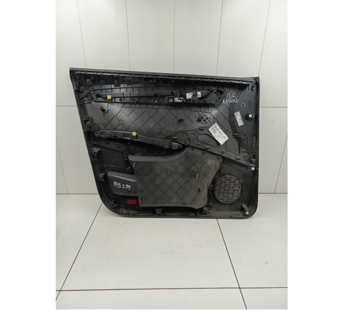 Обшивка двери передняя правая