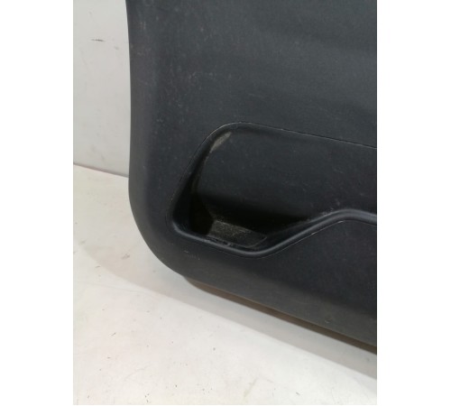 Обшивка крышки багажника